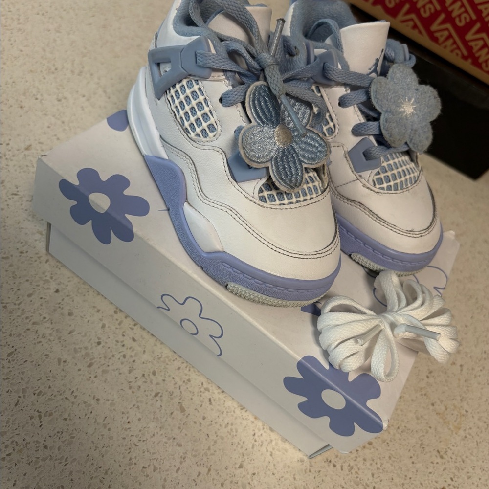 Toddler Jordan 4's